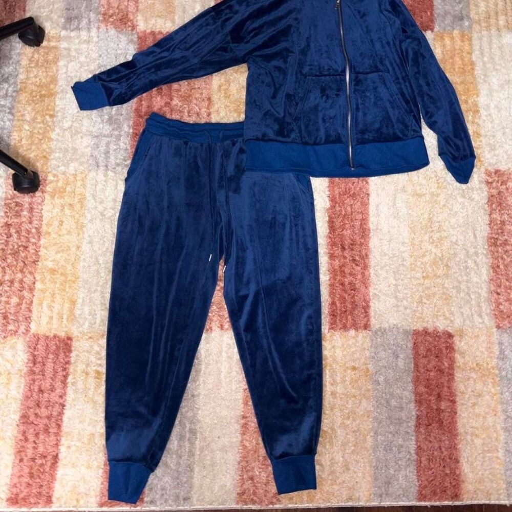 Felina Women's Blue and Navy Joggers-tracksuits